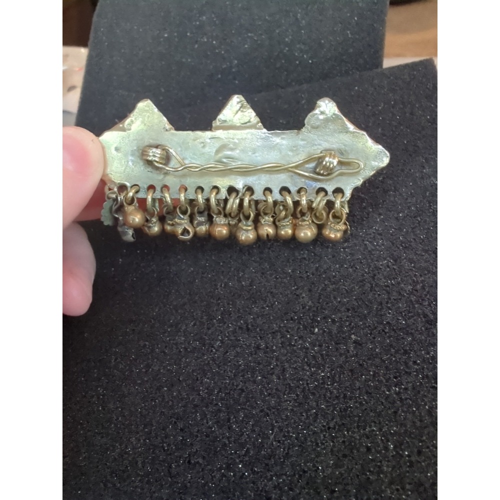 ANTIQUE OLD BRASS KOCHI HAIR CLIP WITH‎ OLD GLASS - Picture 2 of 2